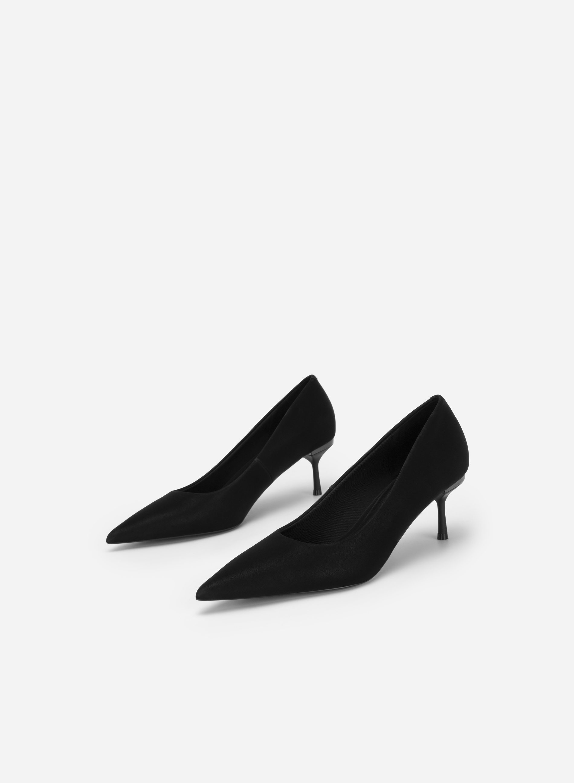 black kitten pumps