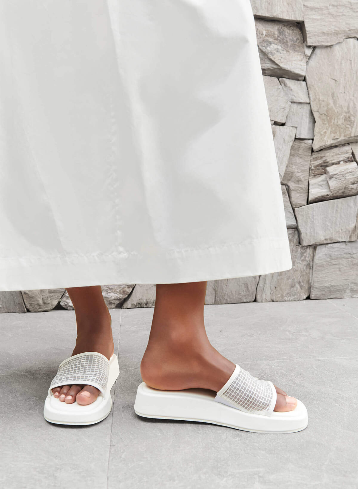 Grid-Mixed Platform Strap Slippers - FLI 0193 - White - vascara.com