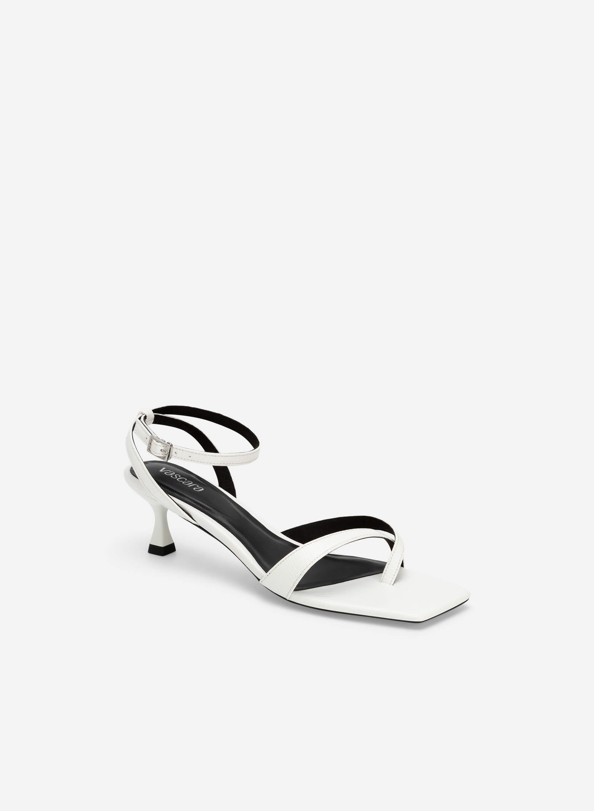 White best sale pointed sandals