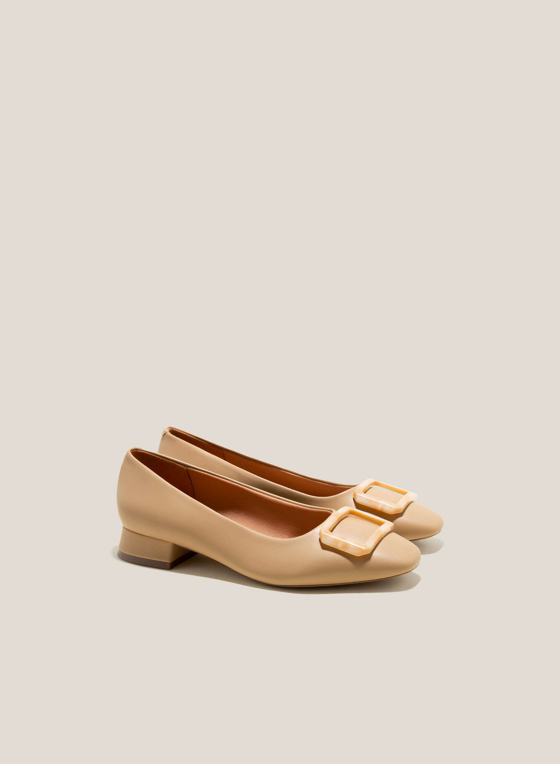 Light brown pumps best sale