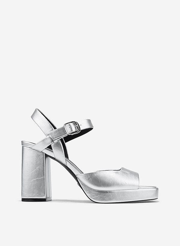 Giày platform sandals