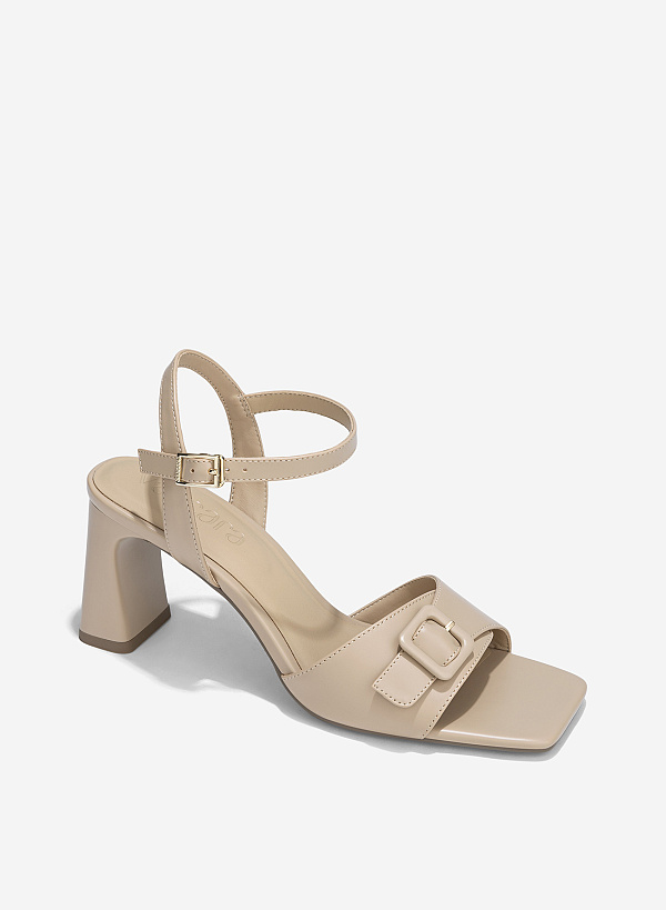 Giày sandals basic nhấn buckle