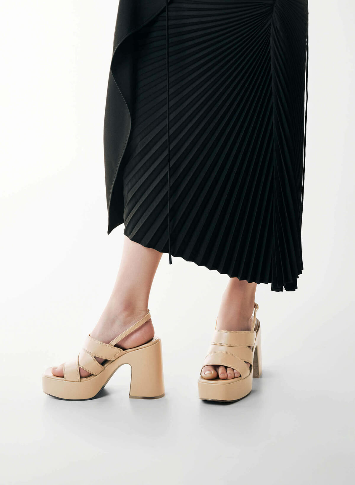 Layered Platform Sandals - PUM 0801 - Beige - vascara.com