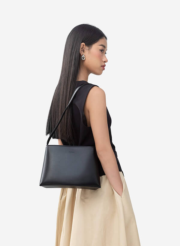 Flex shoulder bag